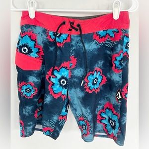 Volcom boys swim trunks size 27